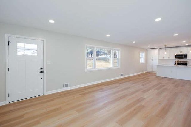 12 Peachtree SE Circle, Marietta, GA 30060