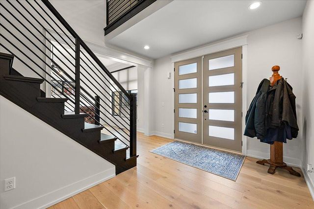 52801 Royal Park Avenue, Shelby Twp, MI 48315