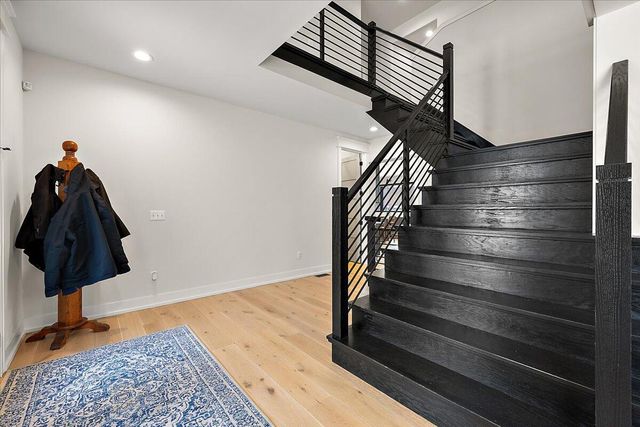 52801 Royal Park Avenue, Shelby Twp, MI 48315