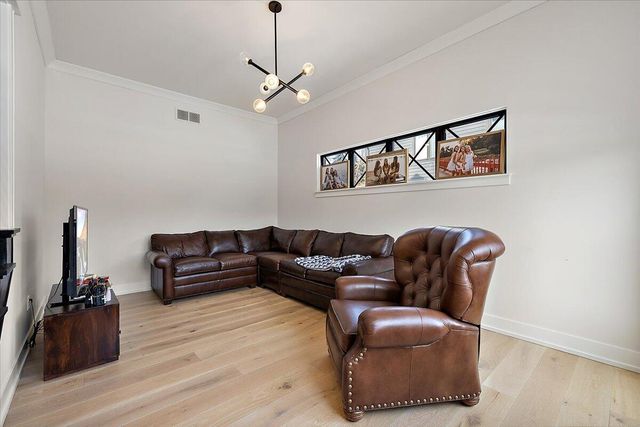 52801 Royal Park Avenue, Shelby Twp, MI 48315