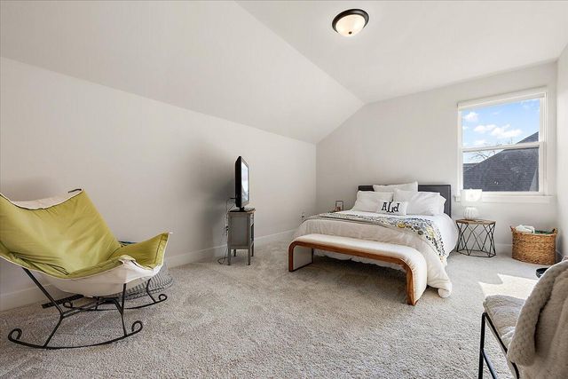 52801 Royal Park Avenue, Shelby Twp, MI 48315