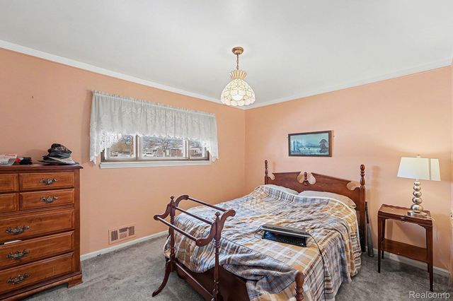 29801 Lonnie Drive, Westland, MI 48185