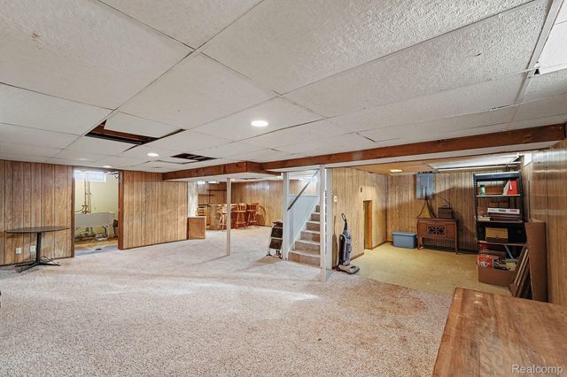 29801 Lonnie Drive, Westland, MI 48185