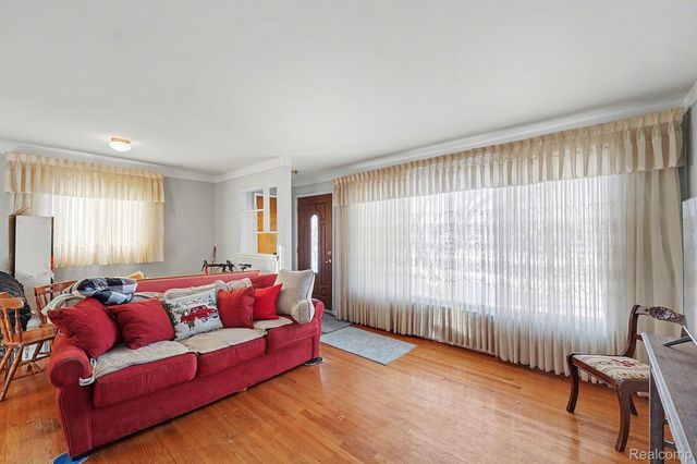 29801 Lonnie Drive, Westland, MI 48185