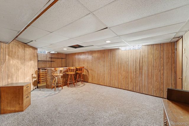 29801 Lonnie Drive, Westland, MI 48185