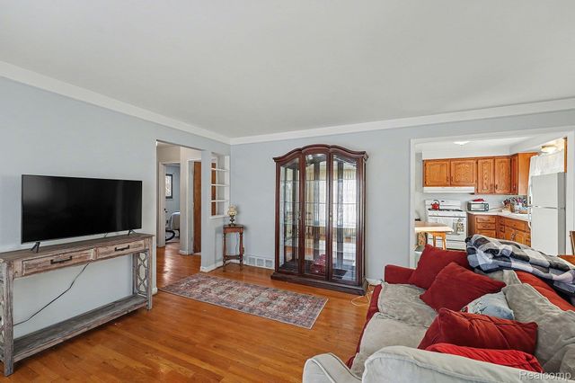 29801 Lonnie Drive, Westland, MI 48185