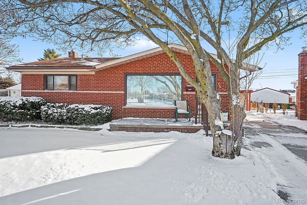 29801 Lonnie Drive, Westland, MI 48185