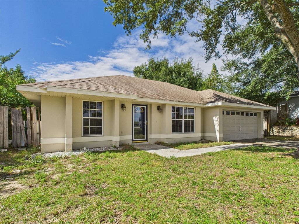 322 BLOXAM AVENUE, Clermont, FL 34711
