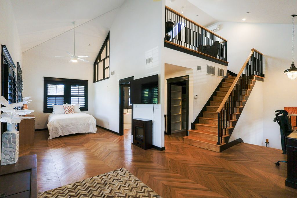 1038 Kings Highway 1, Dallas, TX 75208 — exterior