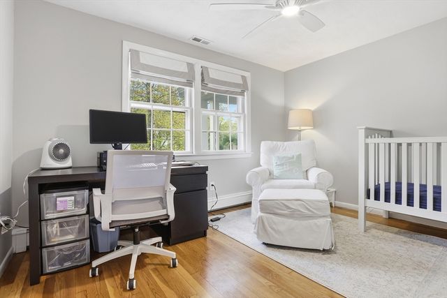 15 Harvard Dr, Bedford, MA 01730