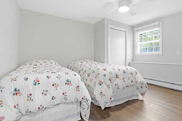 15 Harvard Dr, Bedford, MA 01730