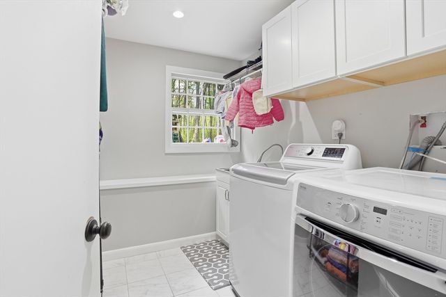 15 Harvard Dr, Bedford, MA 01730