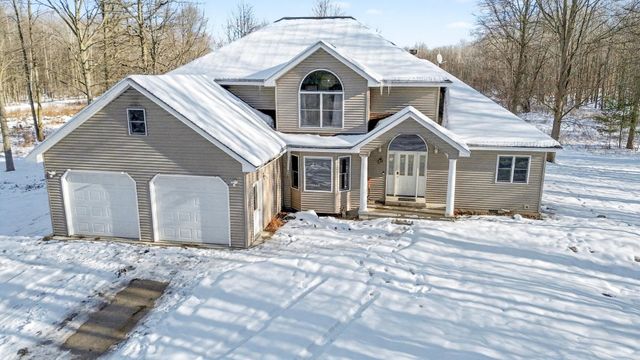 635 SE County Line Road, Mount Pleasant, MI 48883