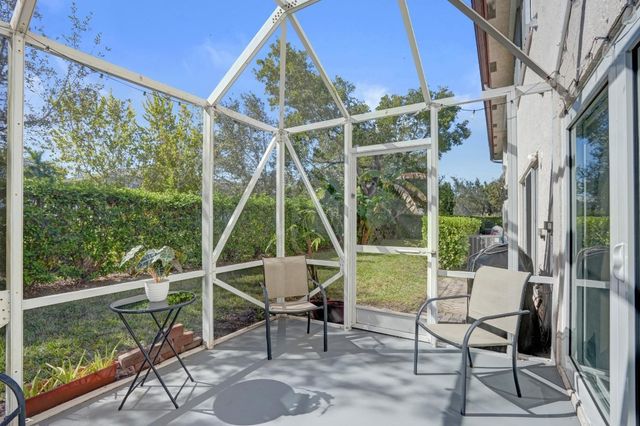 8964 NW 38th Drive 8964, Coral Springs, FL 33065