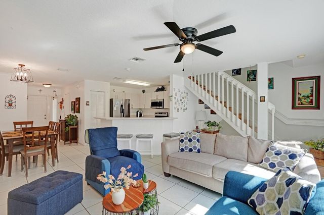 8964 NW 38th Drive 8964, Coral Springs, FL 33065