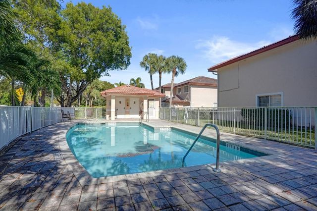 8964 NW 38th Drive 8964, Coral Springs, FL 33065