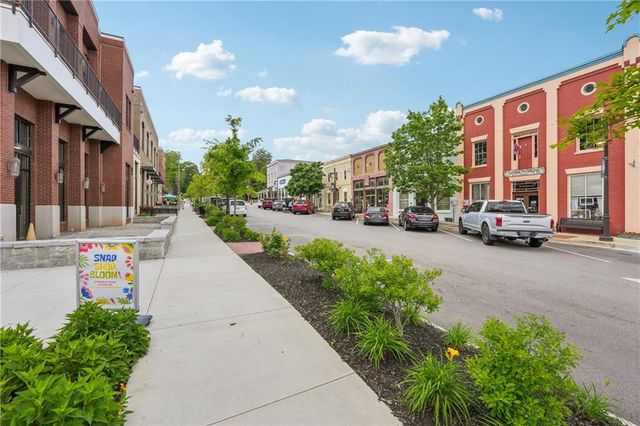 5549 Coalie Trace, Flowery Branch, GA 30542