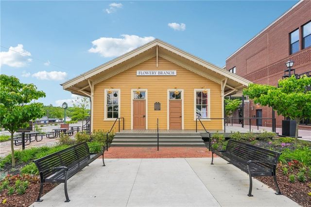 5549 Coalie Trace, Flowery Branch, GA 30542