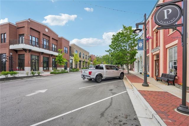 5549 Coalie Trace, Flowery Branch, GA 30542