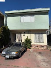 6604 Bancroft Ave, Oakland, CA 94605