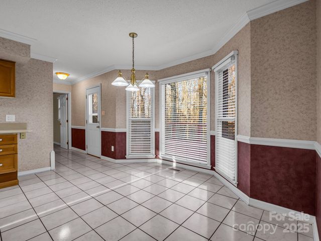 907 Weymouth Drive, Gastonia, NC 28056