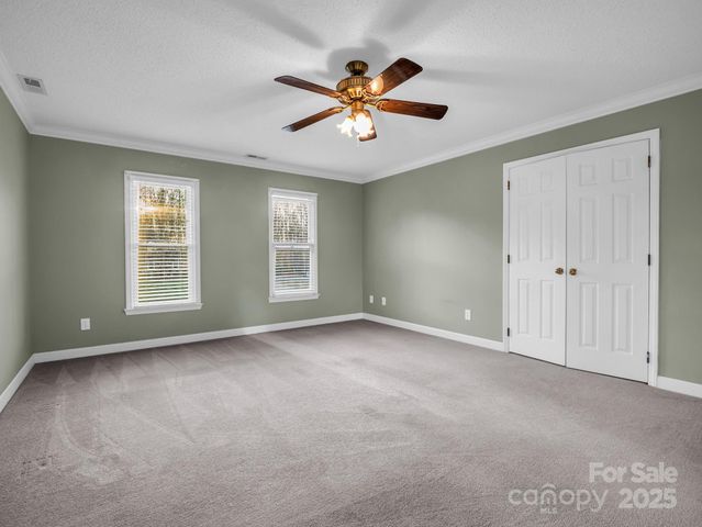 907 Weymouth Drive, Gastonia, NC 28056