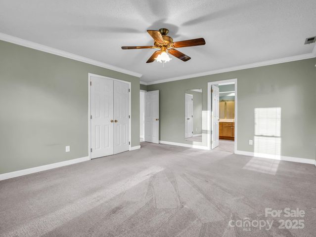 907 Weymouth Drive, Gastonia, NC 28056