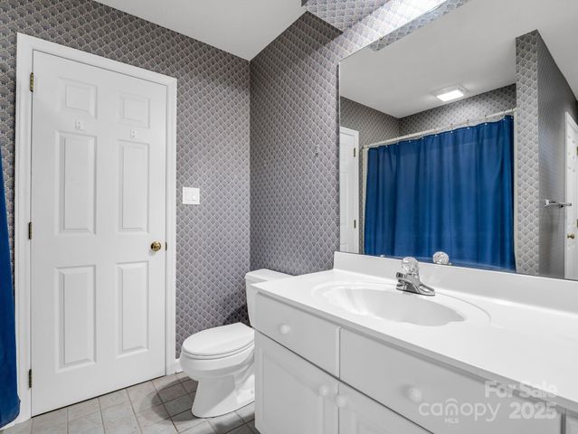 907 Weymouth Drive, Gastonia, NC 28056