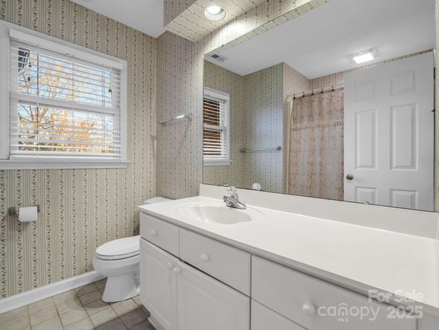 907 Weymouth Drive, Gastonia, NC 28056