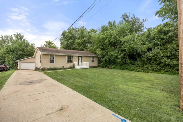 1545 E Emma Avenue, Des Moines, IA 50320
