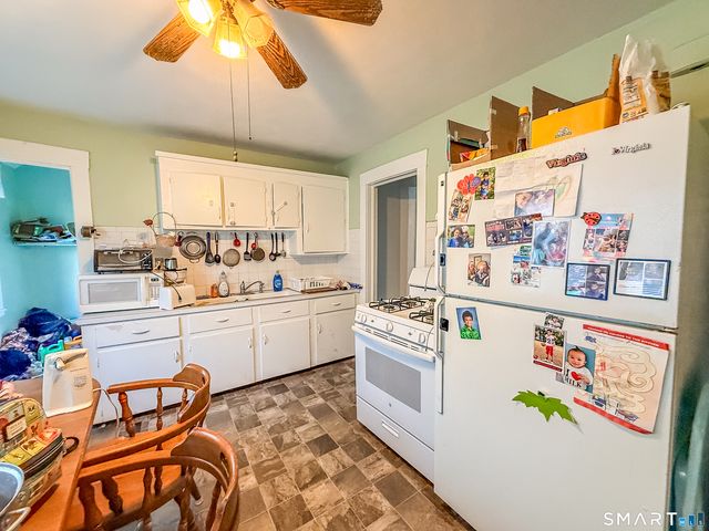 10 Edgewood Street, Bristol, CT 06010