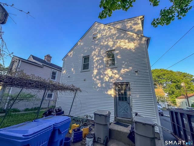 10 Edgewood Street, Bristol, CT 06010