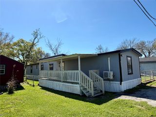 10026 Wilma Lane, Beach City, TX 77523