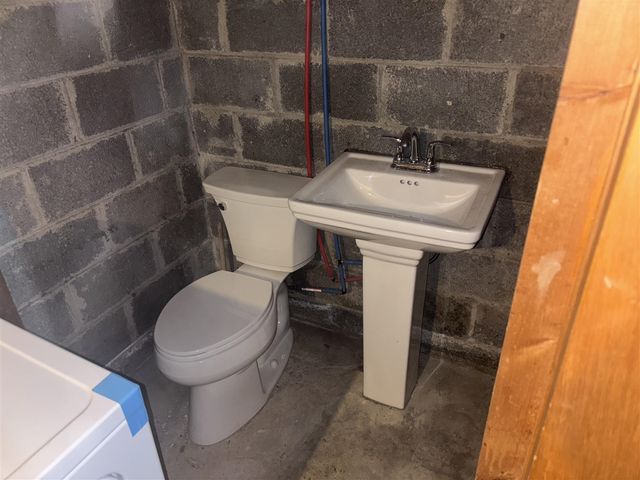 18089 Schaefer Highway, Detroit, MI 48235