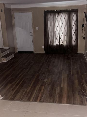 18089 Schaefer Highway, Detroit, MI 48235