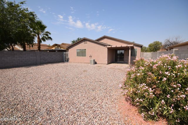 30661 N BAREBACK Trail, San Tan Valley, AZ 85143