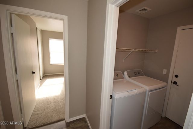 30661 N BAREBACK Trail, San Tan Valley, AZ 85143