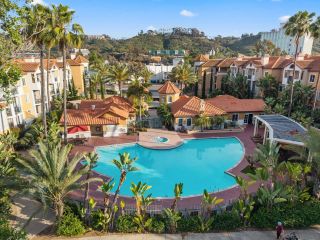 2250 Camino de la Reina 202, San Diego, CA 92108