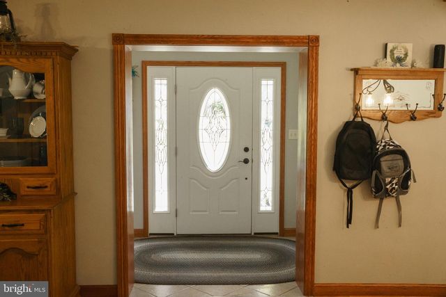 1682 READING RD, Mohnton, PA 19540