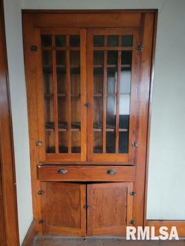 101 S 6TH Street, Murphysboro, IL 62966