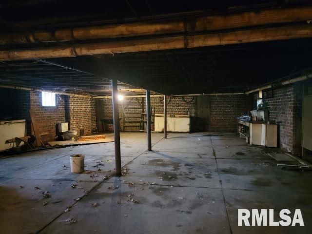 101 S 6TH Street, Murphysboro, IL 62966