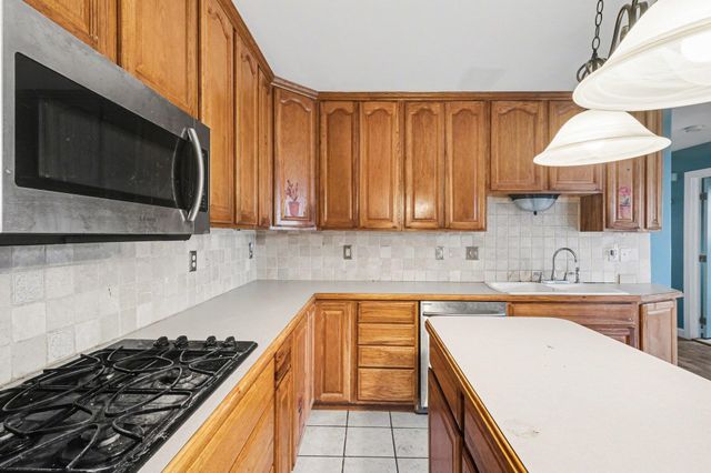 4444 Meadowbrook Dr Drive, Flint, MI 48506