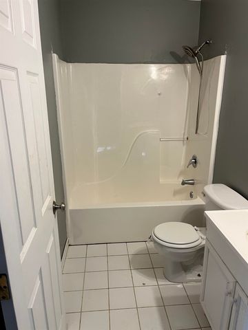 4444 Meadowbrook Dr Drive, Flint, MI 48506