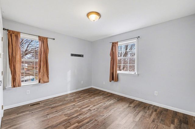 4444 Meadowbrook Dr Drive, Flint, MI 48506