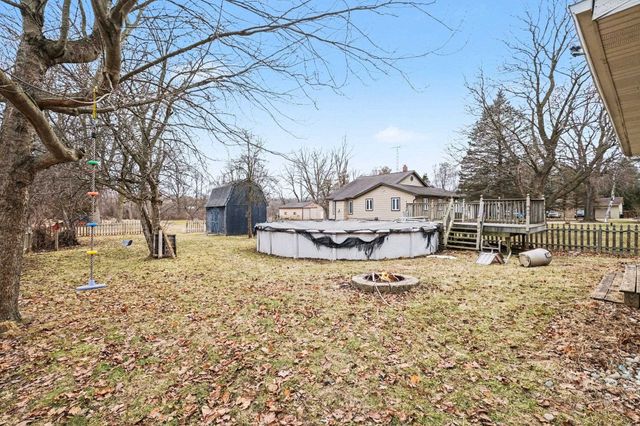 4444 Meadowbrook Dr Drive, Flint, MI 48506