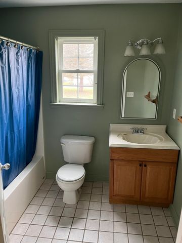 4444 Meadowbrook Dr Drive, Flint, MI 48506