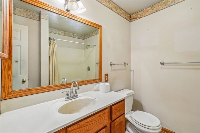 524 Winters Eave Drive, Flushing, MI 48433