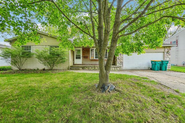 524 Winters Eave Drive, Flushing, MI 48433