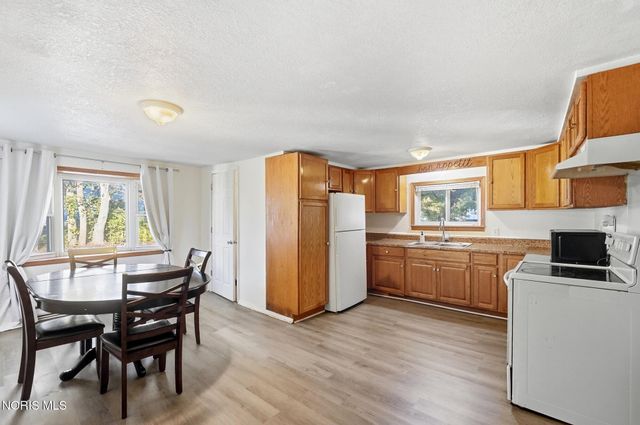 1543 Travis Drive, Toledo, OH 43612