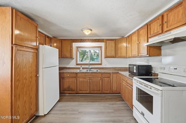 1543 Travis Drive, Toledo, OH 43612